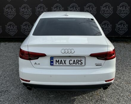 Белый Ауди А4, объемом двигателя 2 л и пробегом 170 тыс. км за 15500 $, фото 5 на Automoto.ua