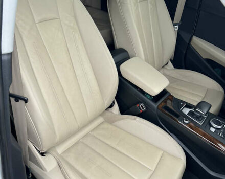 Белый Ауди А4, объемом двигателя 2 л и пробегом 82 тыс. км за 20000 $, фото 36 на Automoto.ua