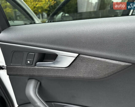 Білий Ауді А4, об'ємом двигуна 1.98 л та пробігом 49 тис. км за 19500 $, фото 13 на Automoto.ua