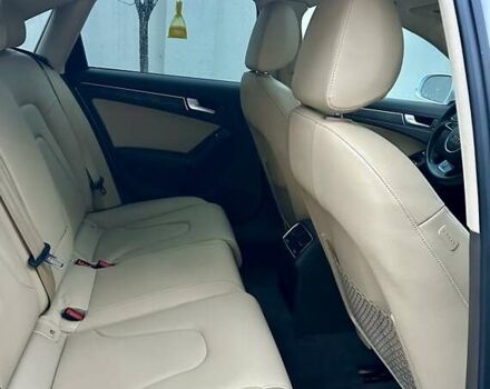Білий Ауді А4, об'ємом двигуна 2 л та пробігом 44 тис. км за 15999 $, фото 31 на Automoto.ua