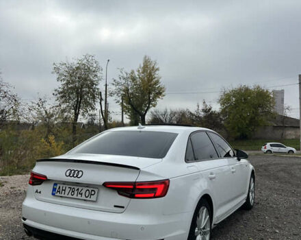 Белый Ауди А4, объемом двигателя 2 л и пробегом 82 тыс. км за 20000 $, фото 4 на Automoto.ua