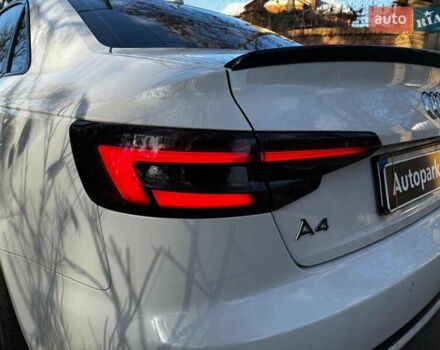 Белый Ауди А4, объемом двигателя 2 л и пробегом 146 тыс. км за 19990 $, фото 8 на Automoto.ua