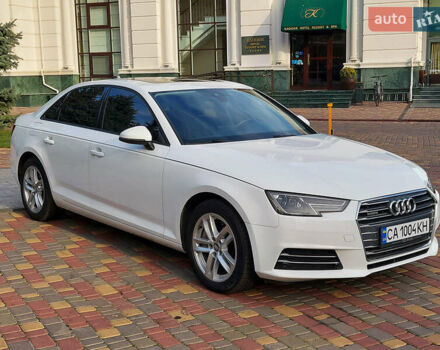 Белый Ауди А4, объемом двигателя 1.98 л и пробегом 144 тыс. км за 17399 $, фото 2 на Automoto.ua