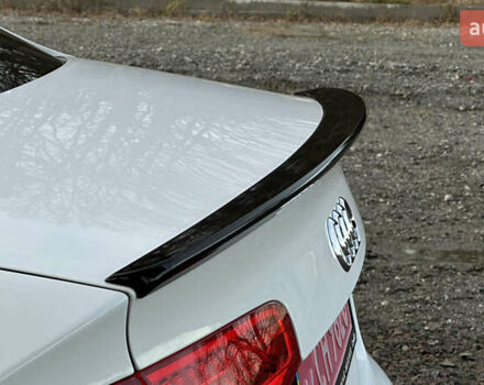 Белый Ауди А4, объемом двигателя 1.98 л и пробегом 160 тыс. км за 13999 $, фото 43 на Automoto.ua