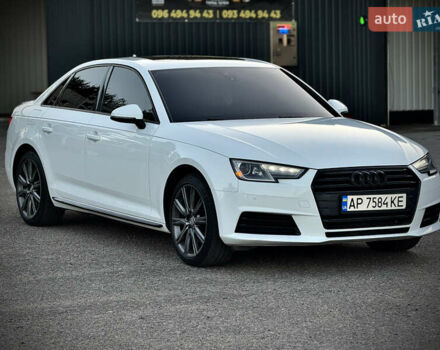 Белый Ауди А4, объемом двигателя 2 л и пробегом 133 тыс. км за 16800 $, фото 2 на Automoto.ua