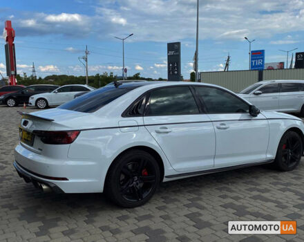 Белый Ауди А4, объемом двигателя 2 л и пробегом 142 тыс. км за 22800 $, фото 2 на Automoto.ua