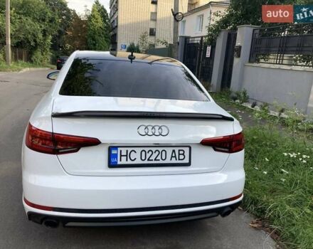 Белый Ауди А4, объемом двигателя 1.98 л и пробегом 172 тыс. км за 20400 $, фото 5 на Automoto.ua