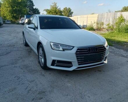 Белый Ауди А4, объемом двигателя 2 л и пробегом 180 тыс. км за 16500 $, фото 3 на Automoto.ua