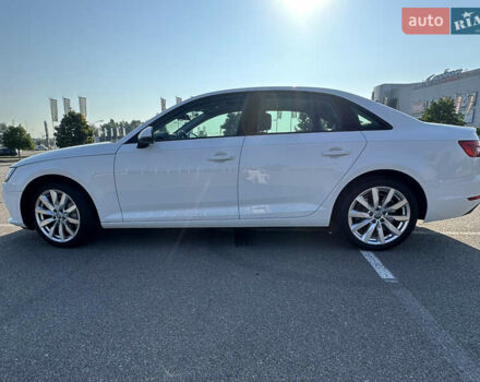 Белый Ауди А4, объемом двигателя 2 л и пробегом 173 тыс. км за 21000 $, фото 7 на Automoto.ua