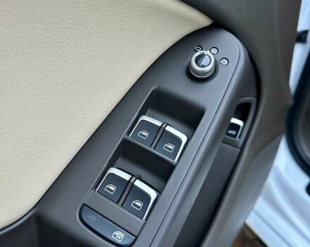 Білий Ауді А4, об'ємом двигуна 2 л та пробігом 44 тис. км за 15999 $, фото 47 на Automoto.ua