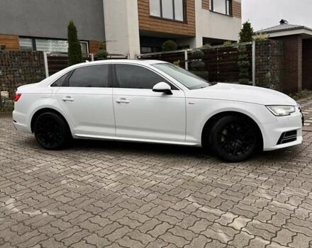 Белый Ауди А4, объемом двигателя 2 л и пробегом 130 тыс. км за 18000 $, фото 5 на Automoto.ua