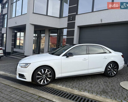 Белый Ауди А4, объемом двигателя 1.98 л и пробегом 258 тыс. км за 17000 $, фото 4 на Automoto.ua