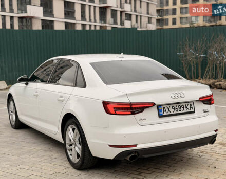 Белый Ауди А4, объемом двигателя 1.98 л и пробегом 118 тыс. км за 19500 $, фото 5 на Automoto.ua