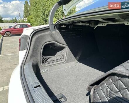 Белый Ауди А4, объемом двигателя 2 л и пробегом 199 тыс. км за 16600 $, фото 24 на Automoto.ua