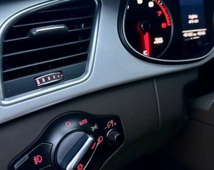 Білий Ауді А4, об'ємом двигуна 2 л та пробігом 44 тис. км за 15999 $, фото 49 на Automoto.ua