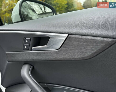 Білий Ауді А4, об'ємом двигуна 1.98 л та пробігом 49 тис. км за 19500 $, фото 17 на Automoto.ua