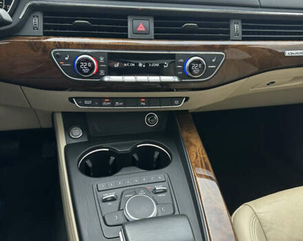 Білий Ауді А4, об'ємом двигуна 1.98 л та пробігом 199 тис. км за 17000 $, фото 27 на Automoto.ua