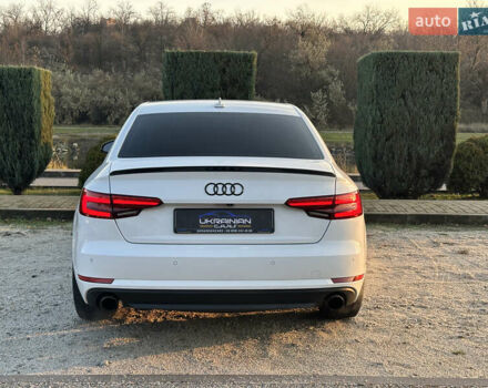 Белый Ауди А4, объемом двигателя 1.98 л и пробегом 112 тыс. км за 18999 $, фото 7 на Automoto.ua