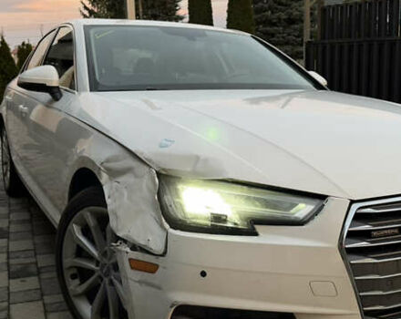 Белый Ауди А4, объемом двигателя 2 л и пробегом 336 тыс. км за 10700 $, фото 2 на Automoto.ua