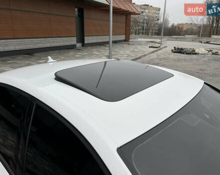 Білий Ауді А4, об'ємом двигуна 2 л та пробігом 84 тис. км за 20000 $, фото 15 на Automoto.ua