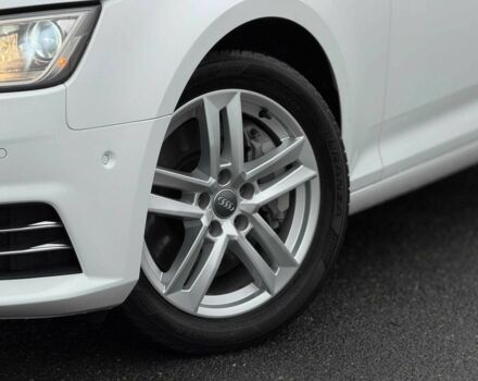 Белый Ауди А4, объемом двигателя 2 л и пробегом 91 тыс. км за 16800 $, фото 4 на Automoto.ua