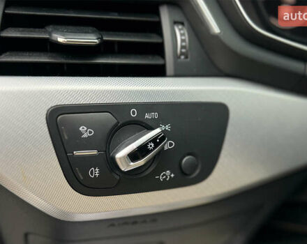 Білий Ауді А4, об'ємом двигуна 1.98 л та пробігом 151 тис. км за 19999 $, фото 20 на Automoto.ua