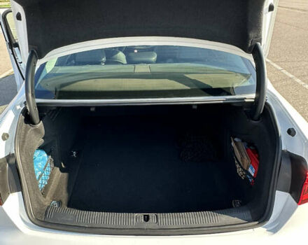 Белый Ауди А4, объемом двигателя 2 л и пробегом 173 тыс. км за 21000 $, фото 9 на Automoto.ua