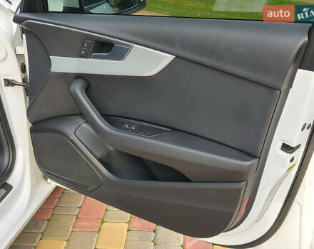 Белый Ауди А4, объемом двигателя 1.98 л и пробегом 144 тыс. км за 17399 $, фото 17 на Automoto.ua