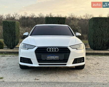 Белый Ауди А4, объемом двигателя 1.98 л и пробегом 112 тыс. км за 18999 $, фото 4 на Automoto.ua