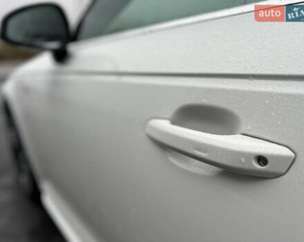 Білий Ауді А4, об'ємом двигуна 1.98 л та пробігом 195 тис. км за 18000 $, фото 13 на Automoto.ua