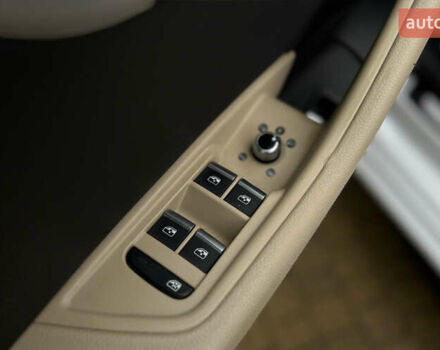 Білий Ауді А4, об'ємом двигуна 1.98 л та пробігом 151 тис. км за 19999 $, фото 17 на Automoto.ua