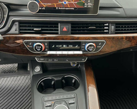 Белый Ауди А4, объемом двигателя 2 л и пробегом 82 тыс. км за 20000 $, фото 25 на Automoto.ua