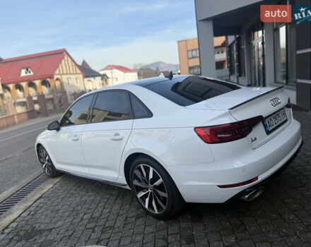 Белый Ауди А4, объемом двигателя 1.98 л и пробегом 258 тыс. км за 17000 $, фото 5 на Automoto.ua