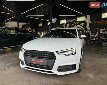 Белый Ауди А4, объемом двигателя 2 л и пробегом 201 тыс. км за 17500 $, фото 3 на Automoto.ua