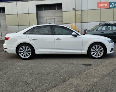 Білий Ауді А4, об'ємом двигуна 1.98 л та пробігом 156 тис. км за 17500 $, фото 5 на Automoto.ua