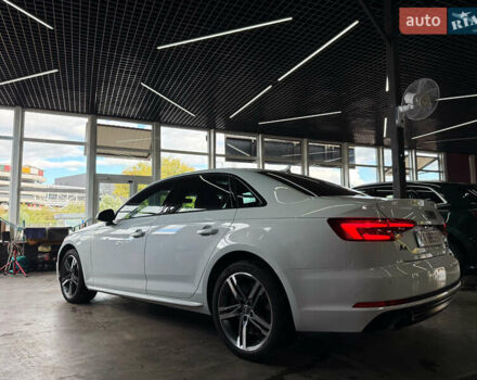 Белый Ауди А4, объемом двигателя 2 л и пробегом 201 тыс. км за 17500 $, фото 6 на Automoto.ua