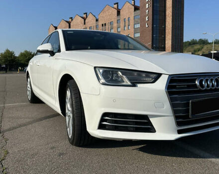 Белый Ауди А4, объемом двигателя 2 л и пробегом 173 тыс. км за 21000 $, фото 2 на Automoto.ua