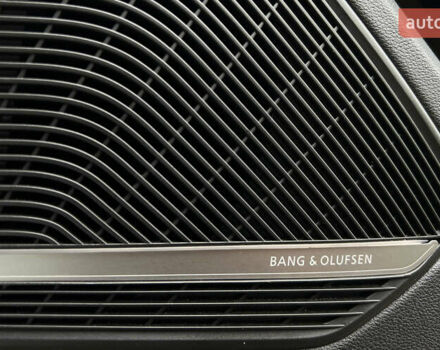 Білий Ауді А4, об'ємом двигуна 1.98 л та пробігом 151 тис. км за 19999 $, фото 11 на Automoto.ua