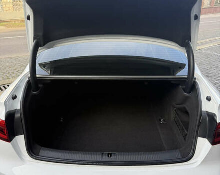 Белый Ауди А4, объемом двигателя 1.98 л и пробегом 258 тыс. км за 17000 $, фото 36 на Automoto.ua