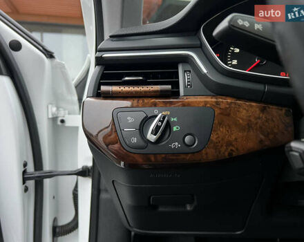 Білий Ауді А4, об'ємом двигуна 2 л та пробігом 84 тис. км за 20000 $, фото 42 на Automoto.ua