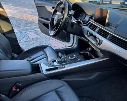 Белый Ауди А4, объемом двигателя 2 л и пробегом 121 тыс. км за 18800 $, фото 5 на Automoto.ua