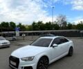 Белый Ауди А4, объемом двигателя 2 л и пробегом 185 тыс. км за 16800 $, фото 1 на Automoto.ua