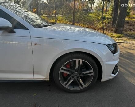 Білий Ауді А4, об'ємом двигуна 2 л та пробігом 146 тис. км за 19990 $, фото 4 на Automoto.ua