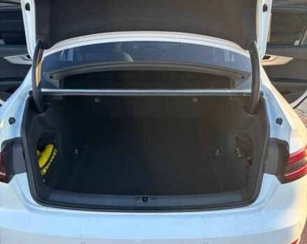 Белый Ауди А4, объемом двигателя 2 л и пробегом 121 тыс. км за 18800 $, фото 6 на Automoto.ua