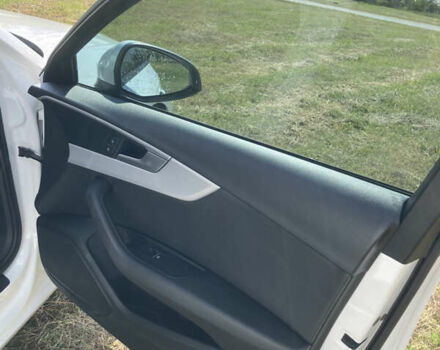 Белый Ауди А4, объемом двигателя 1.98 л и пробегом 116 тыс. км за 17500 $, фото 22 на Automoto.ua