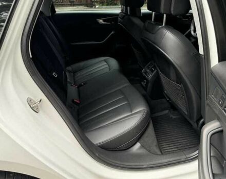 Белый Ауди А4, объемом двигателя 2 л и пробегом 82 тыс. км за 14000 $, фото 17 на Automoto.ua