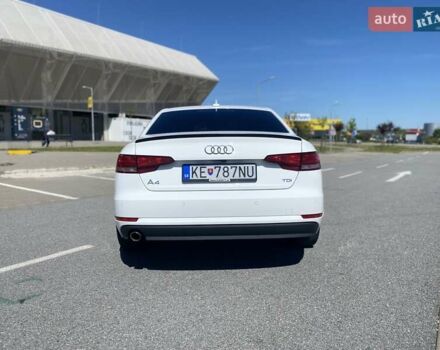 Белый Ауди А4, объемом двигателя 1.97 л и пробегом 300 тыс. км за 17723 $, фото 3 на Automoto.ua