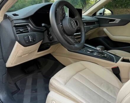 Білий Ауді А4, об'ємом двигуна 2 л та пробігом 63 тис. км за 8400 $, фото 9 на Automoto.ua