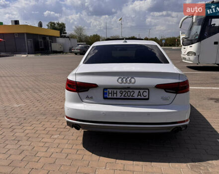 Белый Ауди А4, объемом двигателя 1.98 л и пробегом 187 тыс. км за 18000 $, фото 2 на Automoto.ua