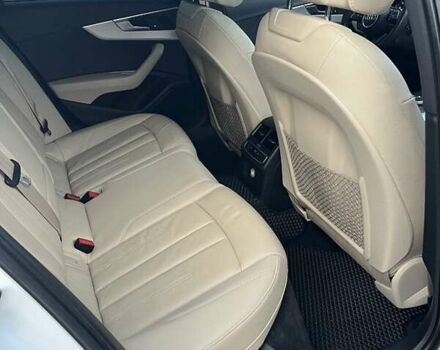 Білий Ауді А4, об'ємом двигуна 1.98 л та пробігом 186 тис. км за 15900 $, фото 5 на Automoto.ua